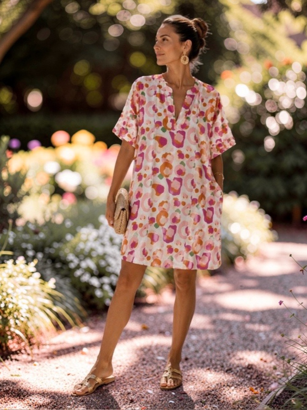 Emily McCarthy Women’s Pink & Orange Print V-Neck Shift Dress